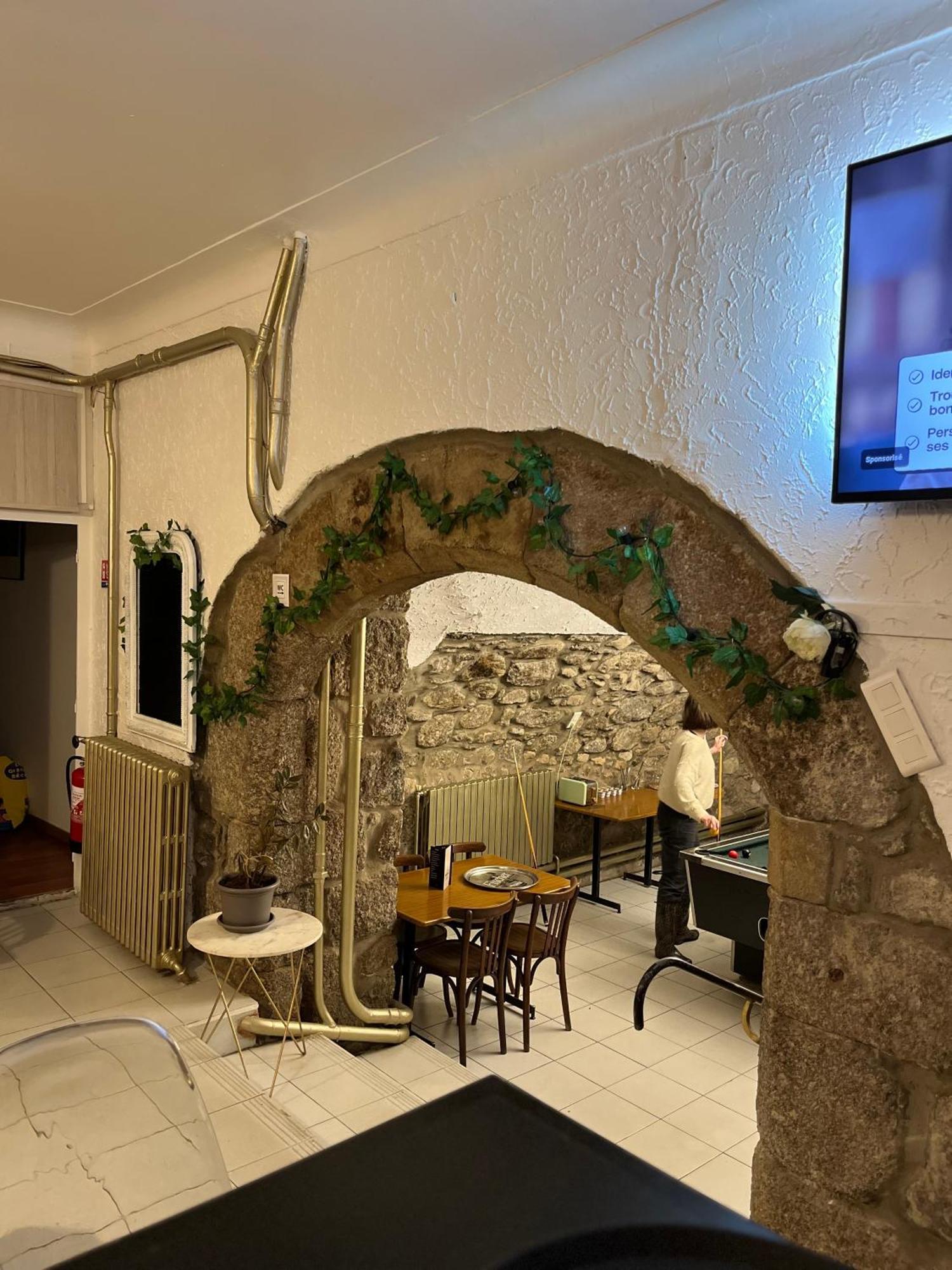Cafe Du Commerce Genolhac 外观 照片